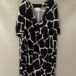MICHAEL KORS- BRAND NEW MARBLE B&W DRESS